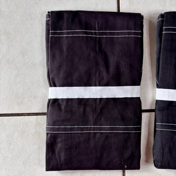 Crate & Barrel Mr. & Mrs. Black Aprons His & Hers Wedding Gift NWT - Picture 4 of 6